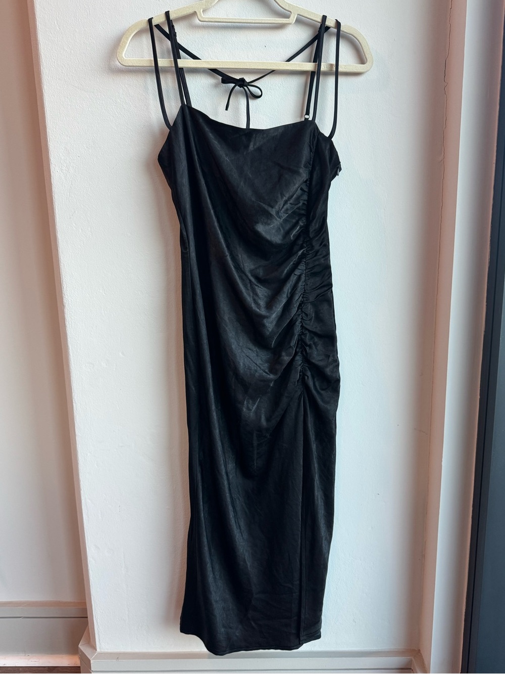 NWT 4th & Reckless Eve Ruched Slit Satin Midi Dress - Black Size L